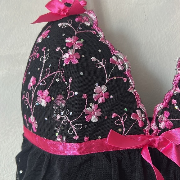 Sexy Little Things By Victoria's Secret Sequin Embroidered Floral Babydoll sz s - Picture 3 of 9